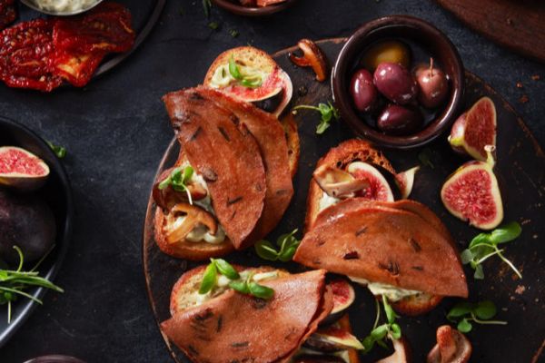 field-roast-deli-slicesD2E7FCF0-2A2E-D41B-A30D-1B22EDD37EBF.jpg